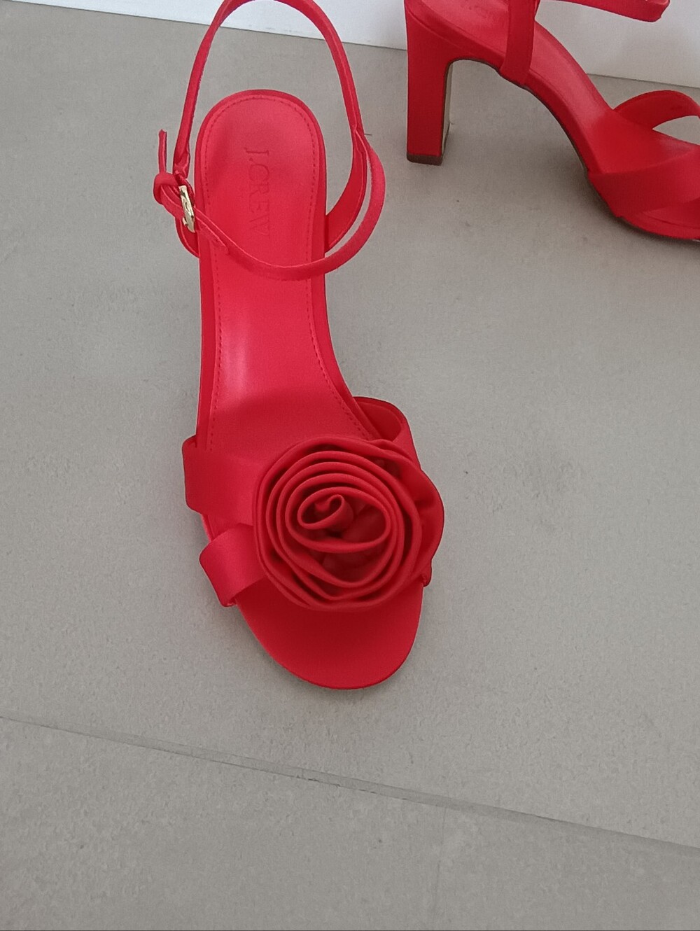 J. Crew Satin Rosette Heels Size 8.5 US Cardinal Red NWT - Picture 7 of 10